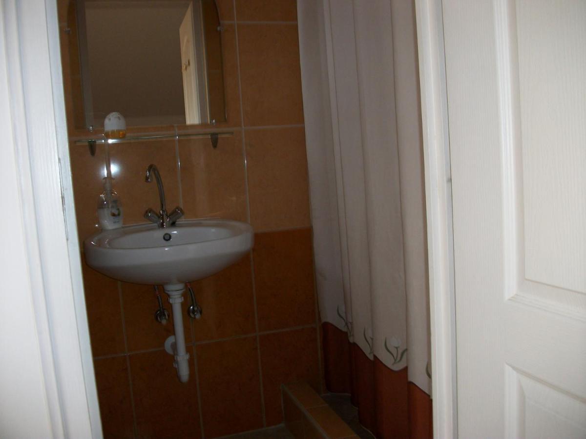 Éden Vendégház Miskolc Exterior foto