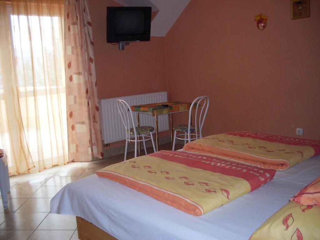 Éden Vendégház Miskolc Habitación foto